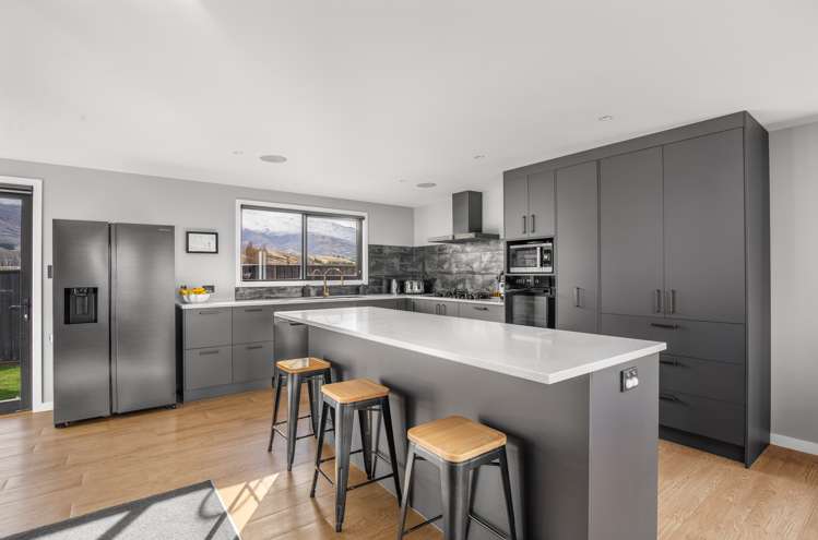 27 Stratford Drive Cromwell_6