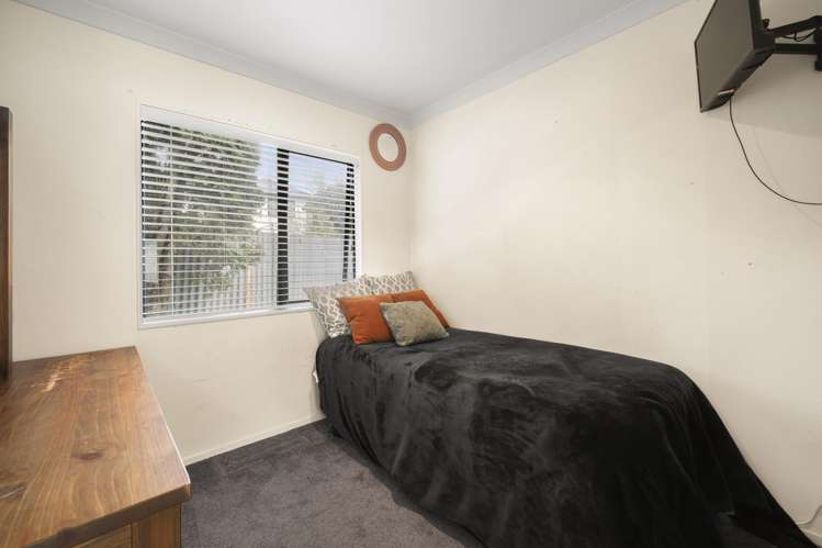 24A Ben Lora Place Mangere East_4