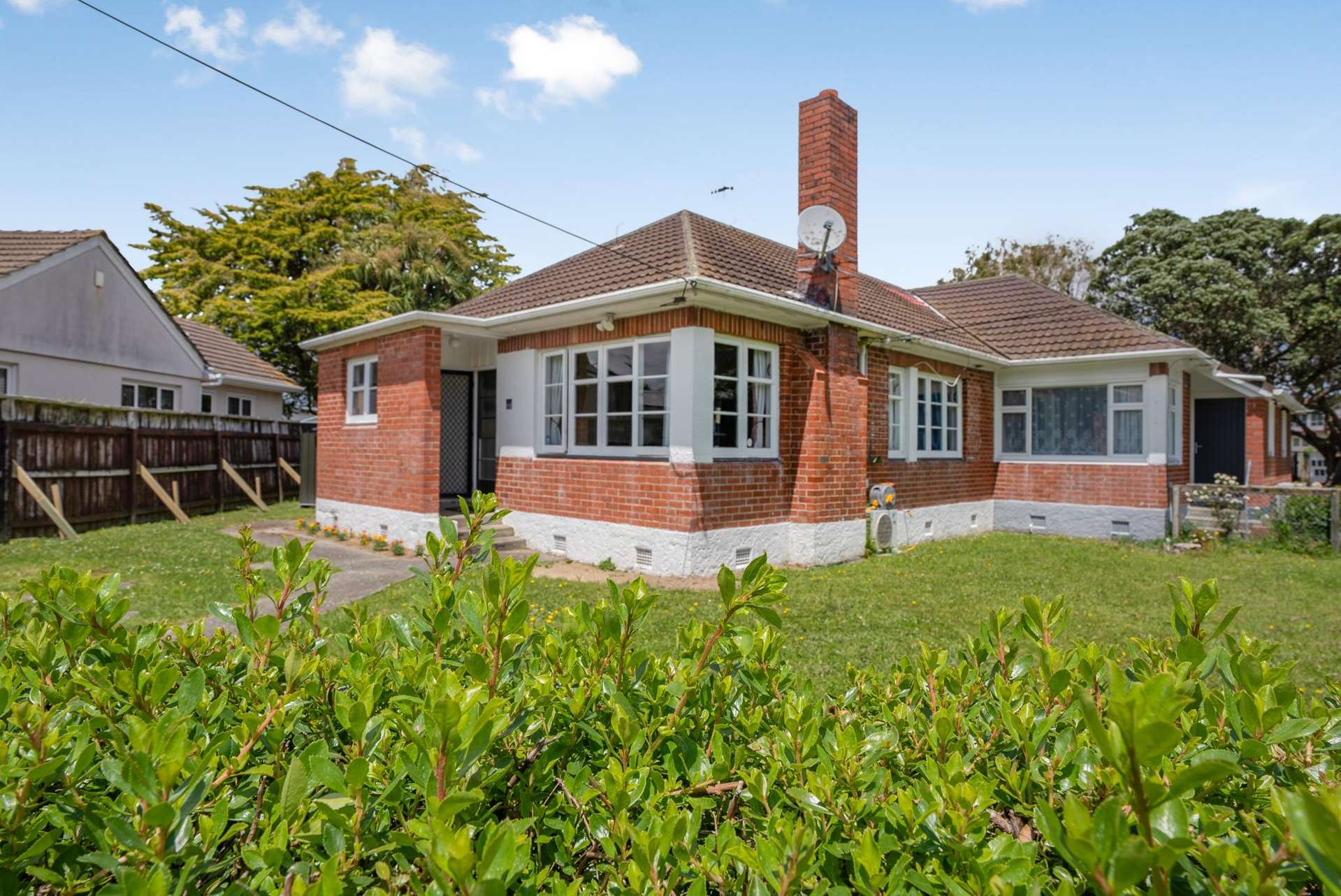 70 Hall Crescent Epuni_0