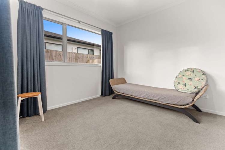 1/11 Maynard Place Temple View_11