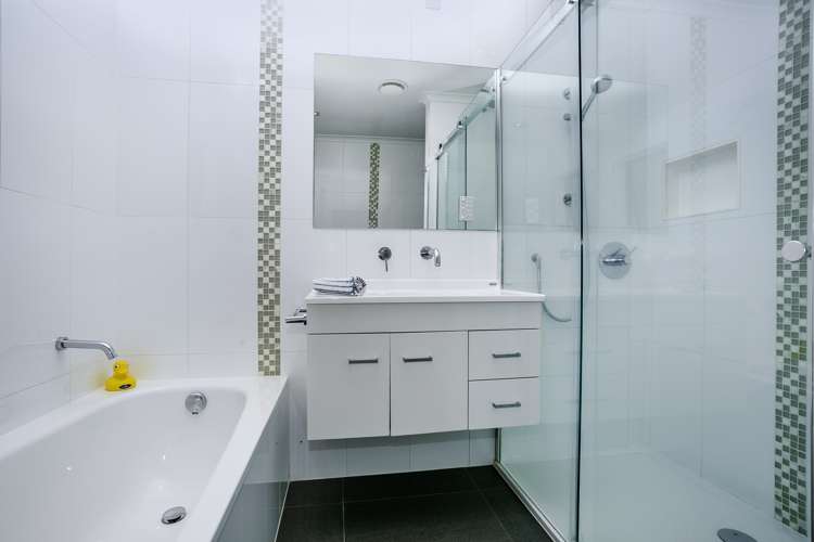 4 King Richard Place Browns Bay_13