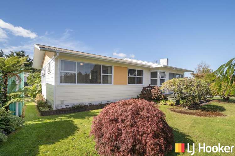 19 Joanne Crescent Pukehangi_14