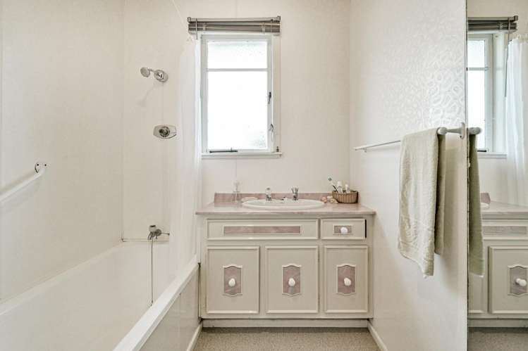 110 Warwick Road Mayfair_9