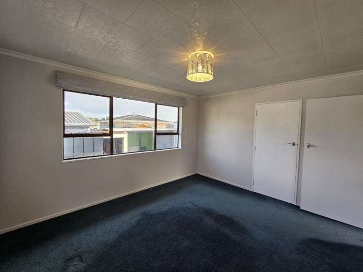 47A Glamis Ave 10825_11