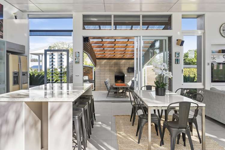 12 Dunlop Drive Pauanui_9