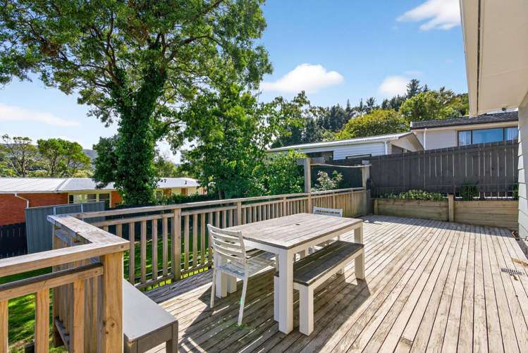 2 Takanini Grove Stokes Valley_22