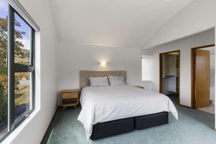 415 Peninsula Road Kelvin Heights_16