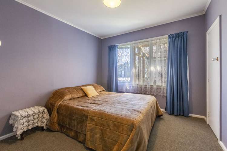 17 Read Crescent Clive_9