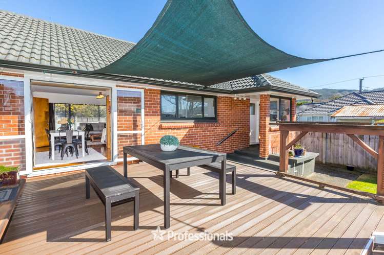 8 Coates Grove Silverstream_20