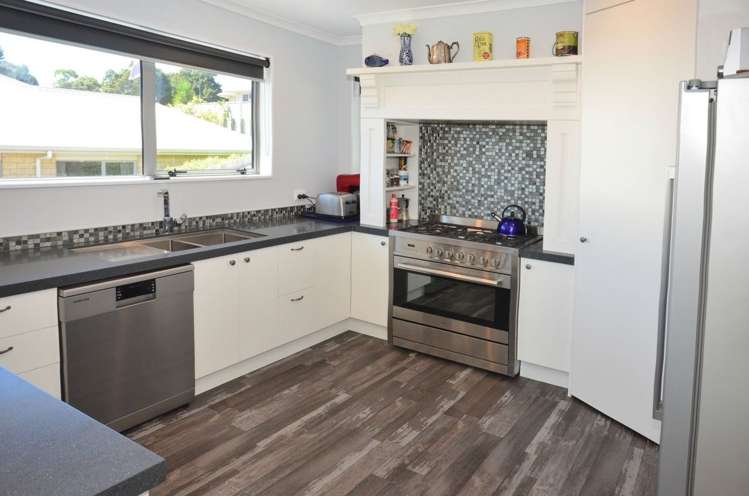 10 Waka Way Bellevue_11