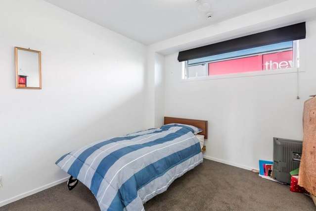 221/17 Link Crescent Stanmore Bay_4