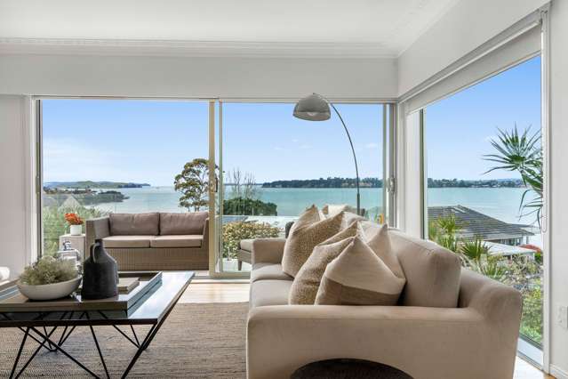 Coastal Living with Wow Views