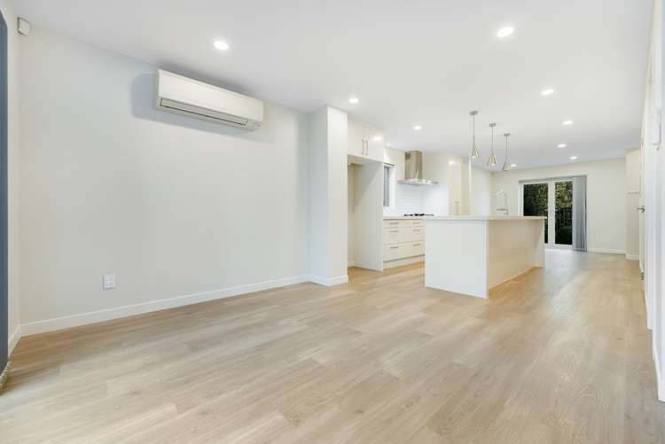 6 Lords Way Silverdale_7