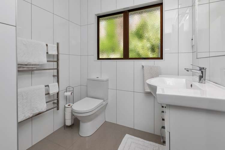 96 Cemetery Road Maunu_19