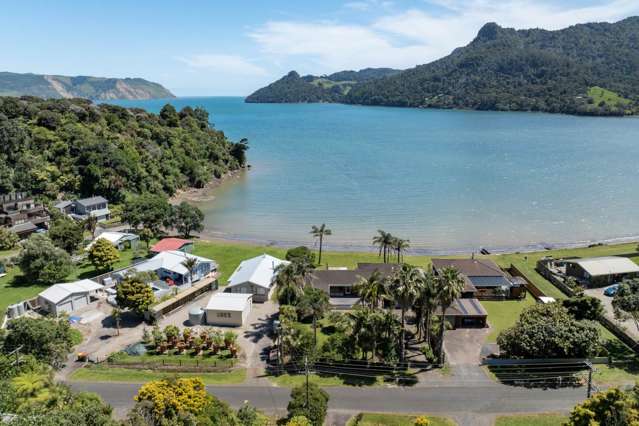 13 Foster Avenue Huia_2