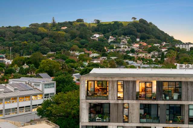 A UNIQUE CORNER SITE FOR PENTHOUSE LIVING