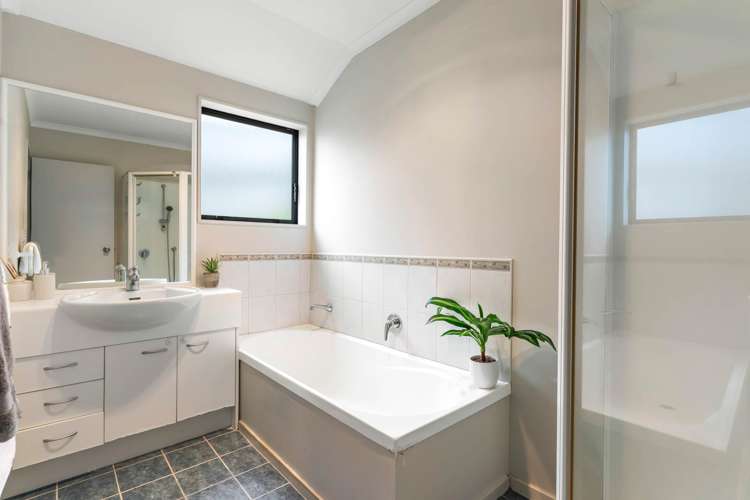 31 Saralee Drive Manurewa_13