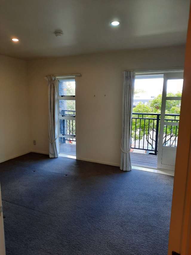 2 Cawley Street 1660_1