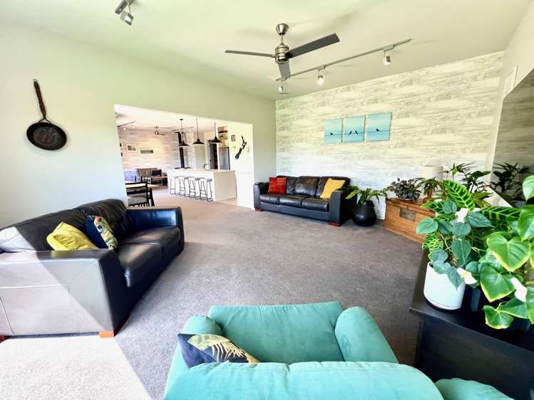 5c Sunshine Rise Raglan_28