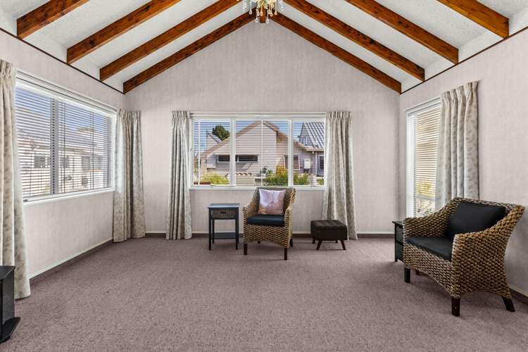 4/249 Taradale Road_4