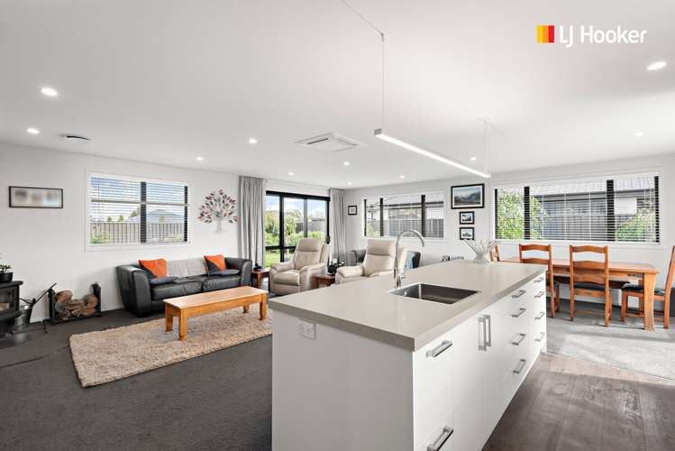 46 Silver Springs Boulevard Mosgiel_2