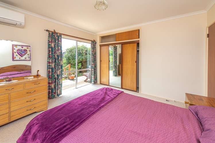 4 Exeter Crescent Springvale_8