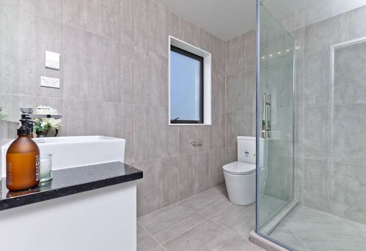 3 Crompton Place Orewa_5