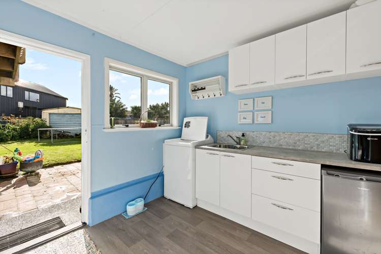 64 Church Road Mangere Bridge_13