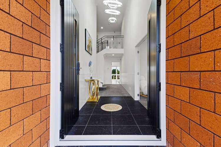 31 Regis Lane Flat Bush_35