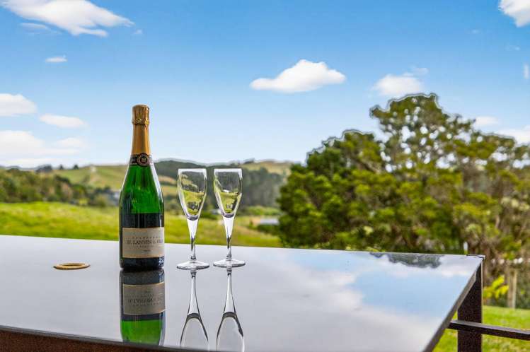 573 Valley Road Kaiwaka_9