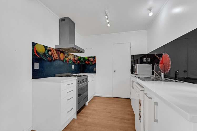 2/40 Chartwell Avenue Glenfield_4