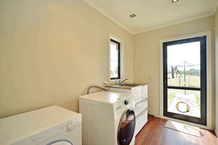 41 Carrington Drive Carterton_16