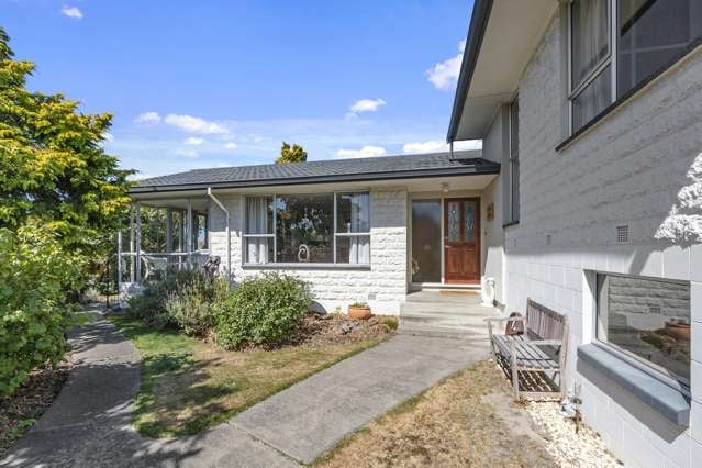 20 Woodstock Place Russley_1