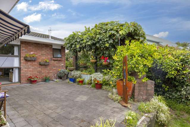 2/67 Ngamotu Road Hilltop_1