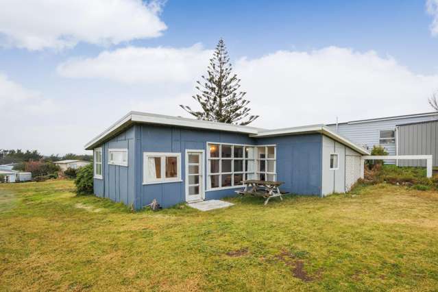 845m2 Land On Marine Parade Says It All!