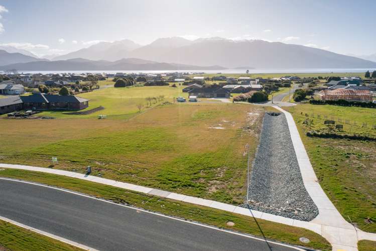 83 Tukare Loop Te Anau_6