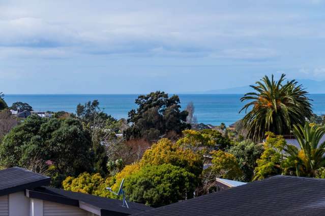 2/681 Beach Road Rothesay Bay_1