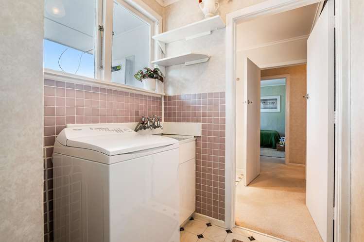 18 Selwyn Crescent Forrest Hill_18