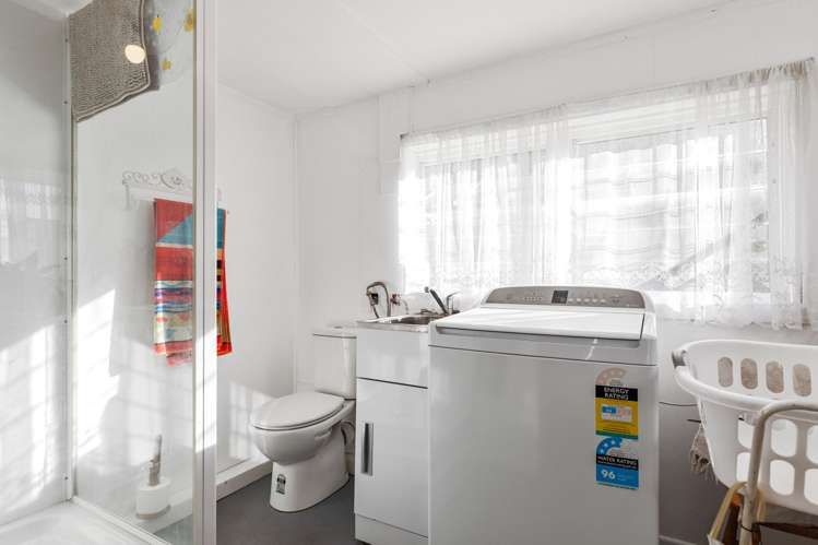 27 Esk Street Parkvale_12