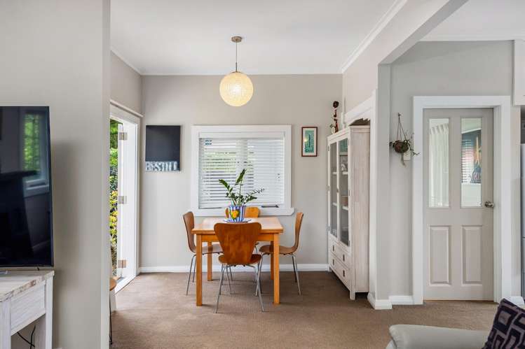 9 Lynwood Road New Lynn_12