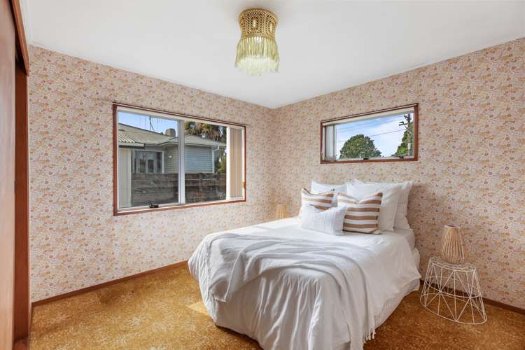 43 Margaret Road Bellevue_18