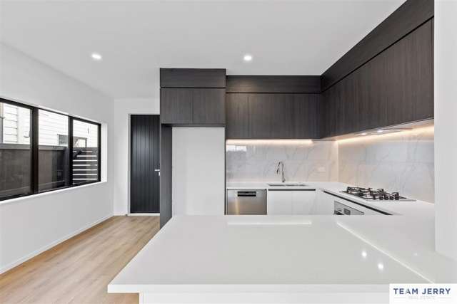 51 Whare Kauri Road Takanini_3