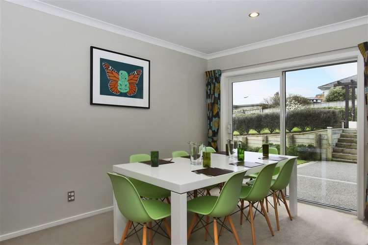 14 Paparoa Crescent Aotea_6