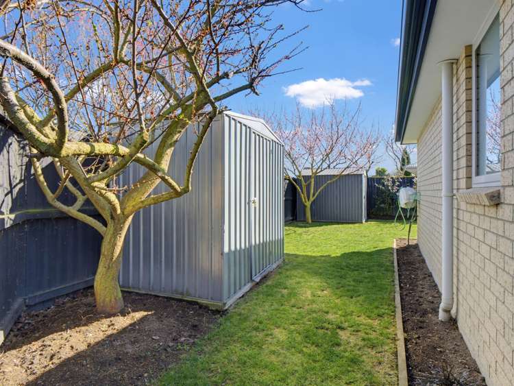 15 Cellars Way Yaldhurst_24