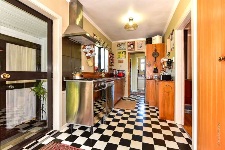 124 Embankment Road Lincoln_11