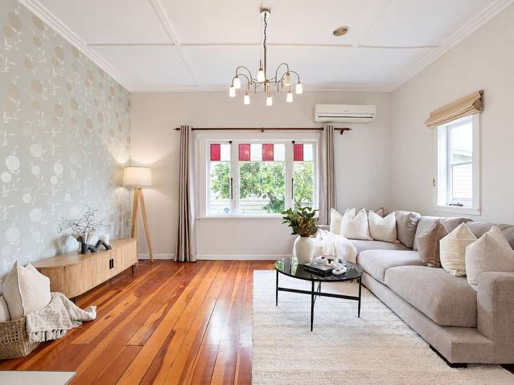 4 Bond Street Hamilton East_12