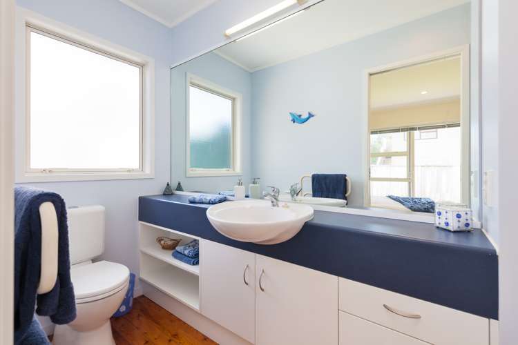 49 Kauri Road Stanmore Bay_12