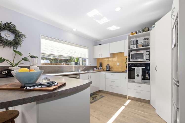 70 Tawavale Street Pukehangi_7