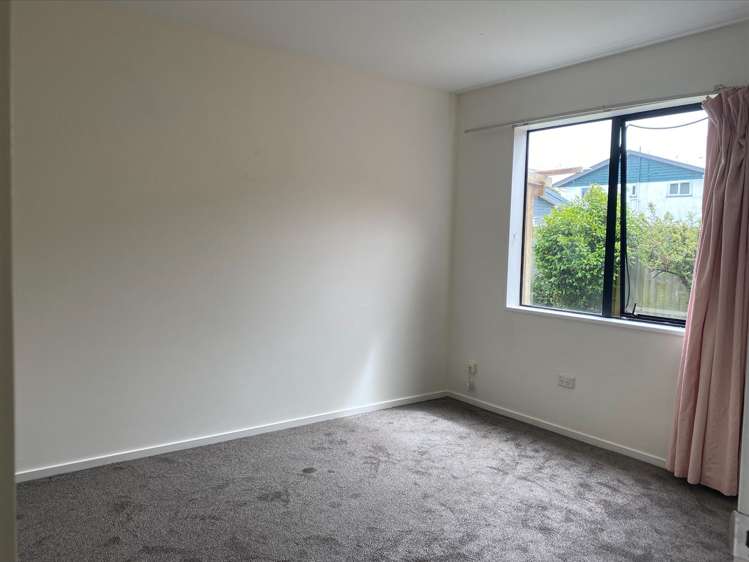 2/4 Betwin Avenue Sockburn_12