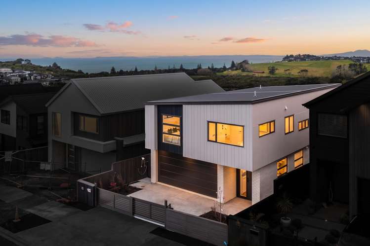 15 Pakirikiri Street Long Bay_31